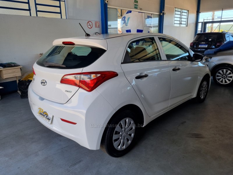 HB20 1.0 COMFORT 12V FLEX 4P MANUAL - 2014 - VACARIA