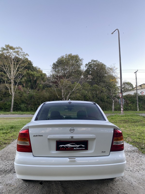 ASTRA 1.8 MPFI GL SEDAN 8V GASOLINA 4P MANUAL - 1999 - CAXIAS DO SUL