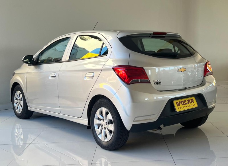 ONIX 1.0 LT 12V FLEX 4P MANUAL - 2019 - VACARIA