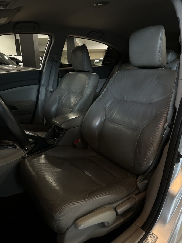 CIVIC 1.8 LXL 16V FLEX 4P AUTOMÁTICO - 2012 - CAXIAS DO SUL