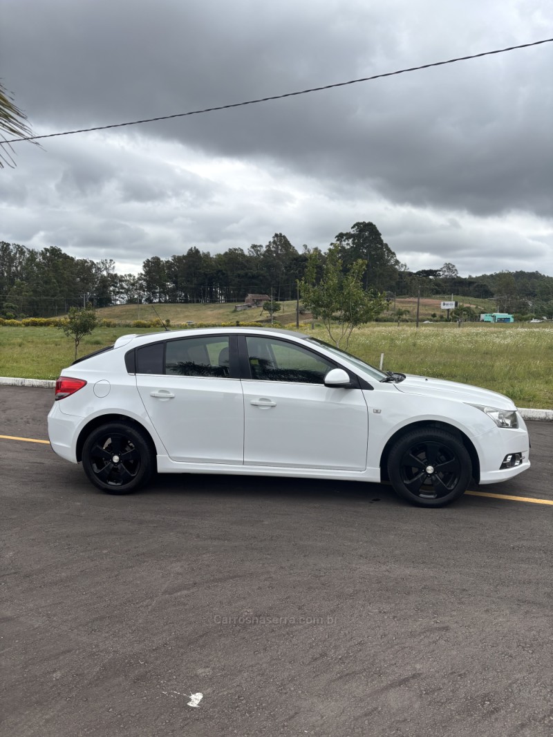 CRUZE 1.8 LT 16V FLEX 4P AUTOMÁTICO - 2014 - CARLOS BARBOSA