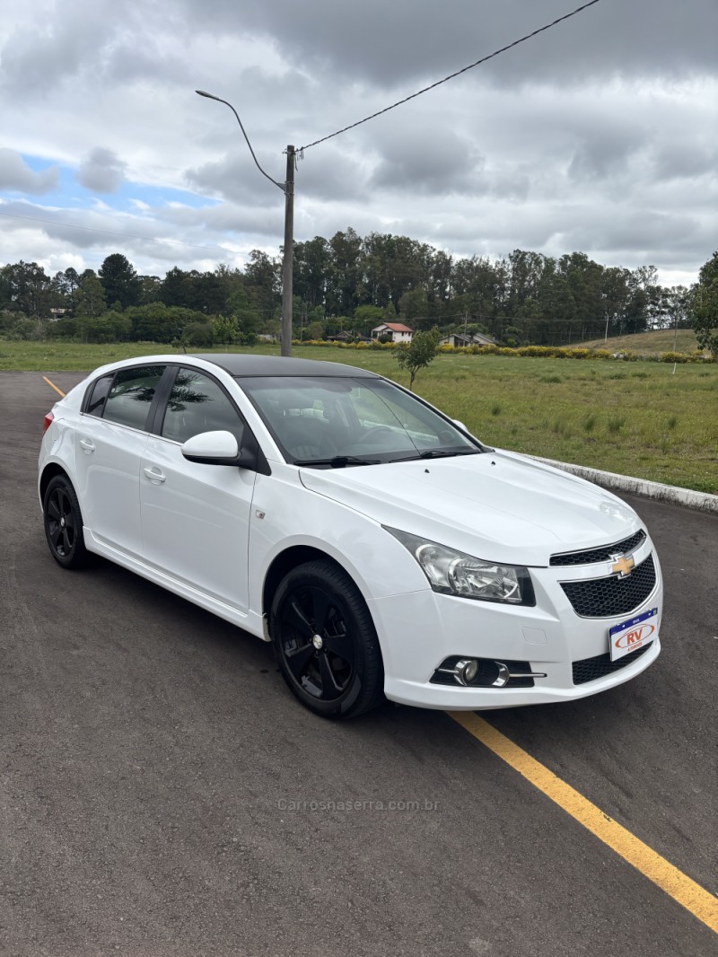 CRUZE 1.8 LT 16V FLEX 4P AUTOMÁTICO - 2014 - CARLOS BARBOSA
