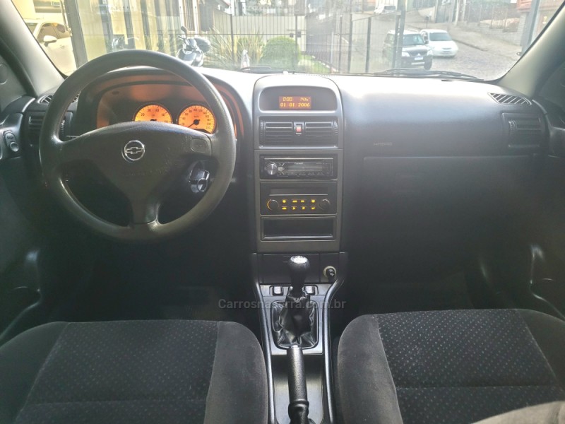 ASTRA 2.0 MPFI ADVANTAGE 8V FLEX 4P MANUAL - 2011 - CAXIAS DO SUL