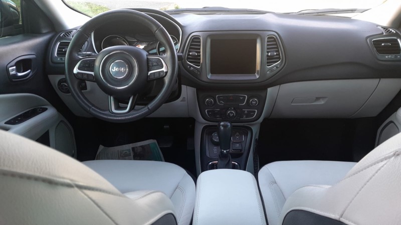 COMPASS 2.0 16V DIESEL LONGITUDE 4X4 AUTOMÁTICO - 2018 - FARROUPILHA