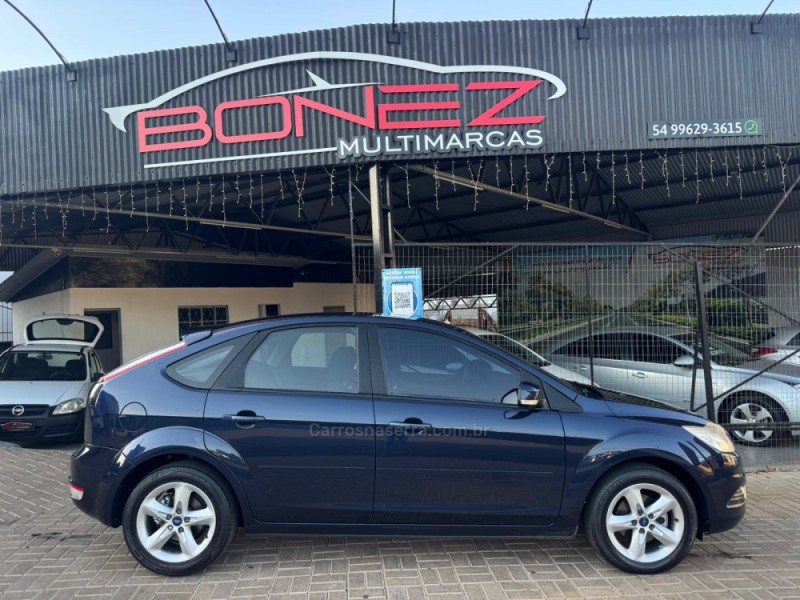 FOCUS 2.0 GLX 16V GASOLINA 4P AUTOMÁTICO - 2011 - TAPEJARA