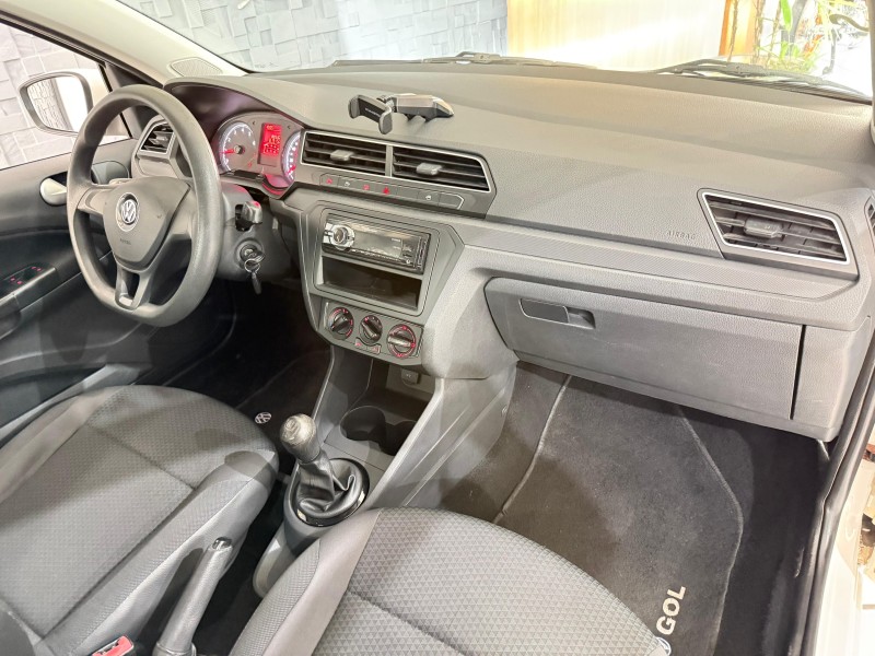 GOL 1.6 MI 8V GASOLINA 4P MANUAL G.III - 2018 - NOVO HAMBURGO