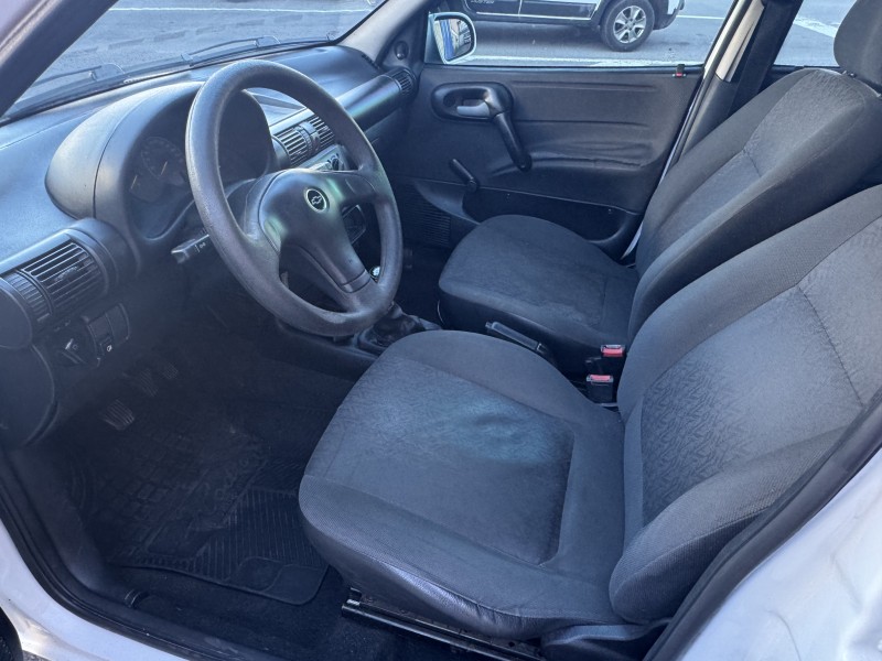 CORSA 1.0 MPFI CLASSIC SEDAN SPIRIT 8V FLEX 4P MANUAL - 2005 - CAXIAS DO SUL