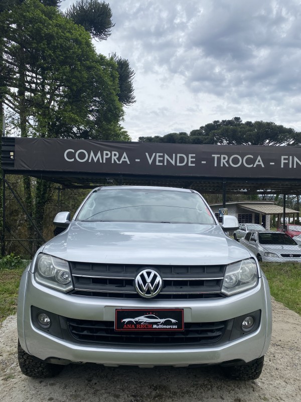 AMAROK 2.0 TRENDLINE 4X4 CD 16V TURBO INTERCOOLER DIESEL 4P MANUAL - 2013 - CAXIAS DO SUL