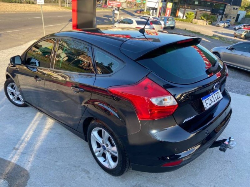 FOCUS 1.6 SE 16V FLEX 4P MANUAL - 2015 - CAXIAS DO SUL