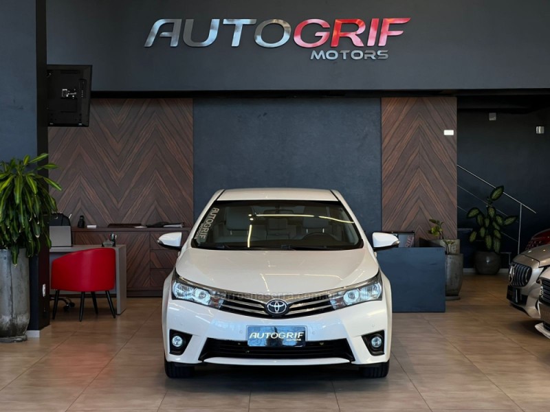 COROLLA 2.0 XEI 16V FLEX 4P AUTOMÁTICO - 2015 - CAMPO BOM