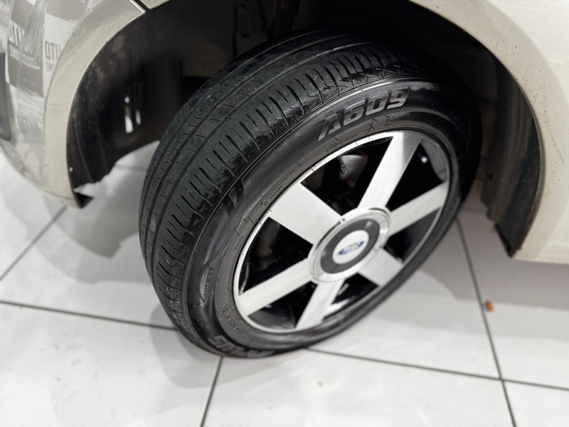 FIESTA 1.6 MPI SEDAN 8V FLEX 4P MANUAL - 2011 - CAXIAS DO SUL