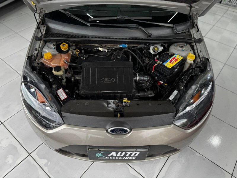 FIESTA 1.6 MPI SEDAN 8V FLEX 4P MANUAL - 2011 - CAXIAS DO SUL