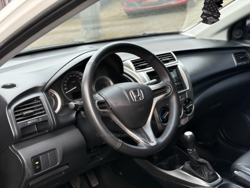 CITY 1.5 DX 16V FLEX 4P MANUAL - 2013 - PAROBé