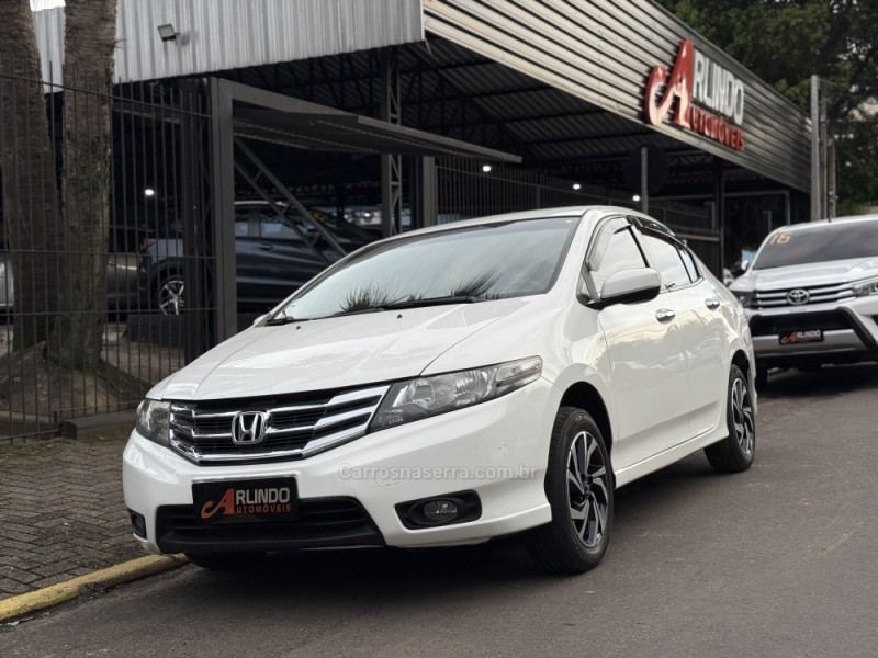 CITY 1.5 DX 16V FLEX 4P MANUAL - 2013 - PAROBé