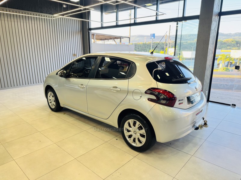 208 1.2 ACTIVE 12V FLEX 4P MANUAL - 2018 - DOIS IRMãOS