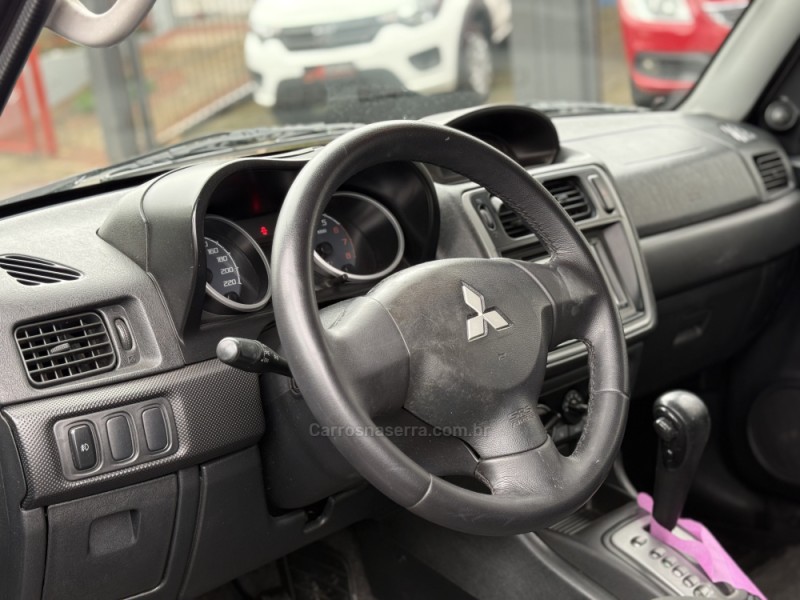 PAJERO TR4 2.0 4X4 16V 140CV FLEX 4P AUTOMÁTICO - 2012 - PAROBé