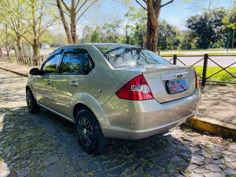 FIESTA 1.6 MPI SEDAN 8V FLEX 4P MANUAL - 2010 - NOVO HAMBURGO