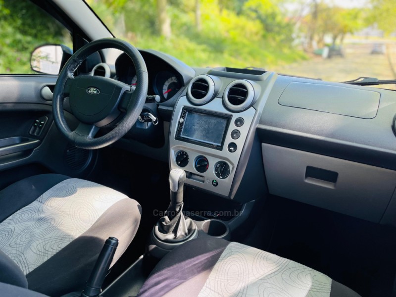 FIESTA 1.6 MPI SEDAN 8V FLEX 4P MANUAL - 2010 - NOVO HAMBURGO