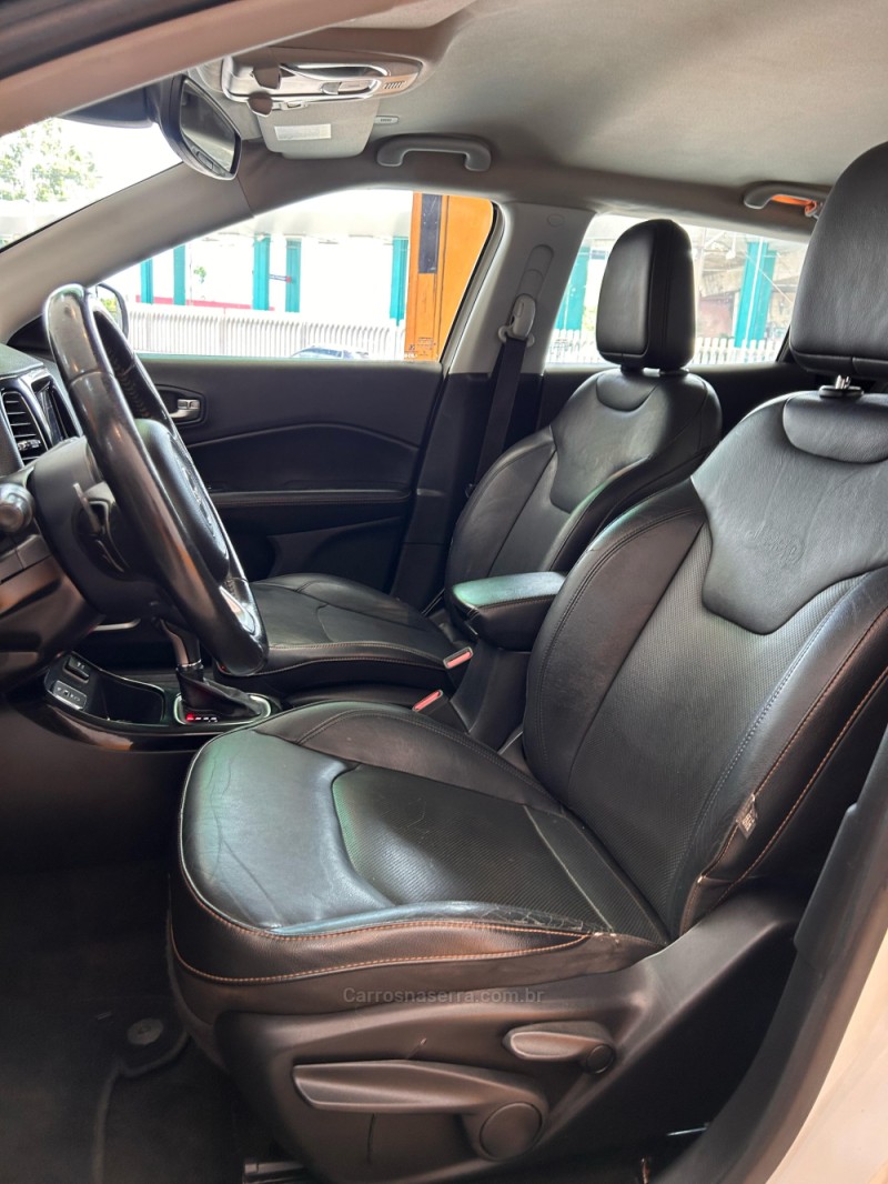 COMPASS 2.0 16V FLEX LIMITED AUTOMÁTICO - 2018 - SAPUCAIA DO SUL