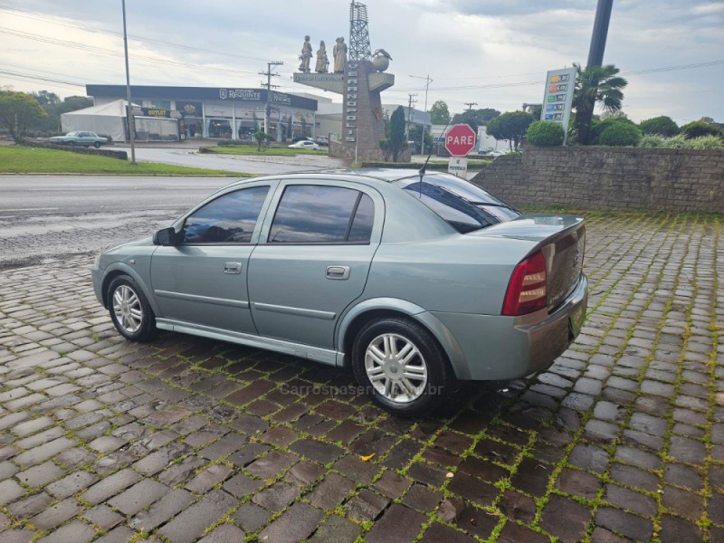 astra 2.0 mpfi cd 8v gasolina 4p automatico 2003 veranopolis