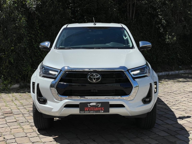 HILUX 2.8 SRX PLUS 4X4 CD TURBO DIESEL 4P AUTOMÁTICO - 2024 - FARROUPILHA