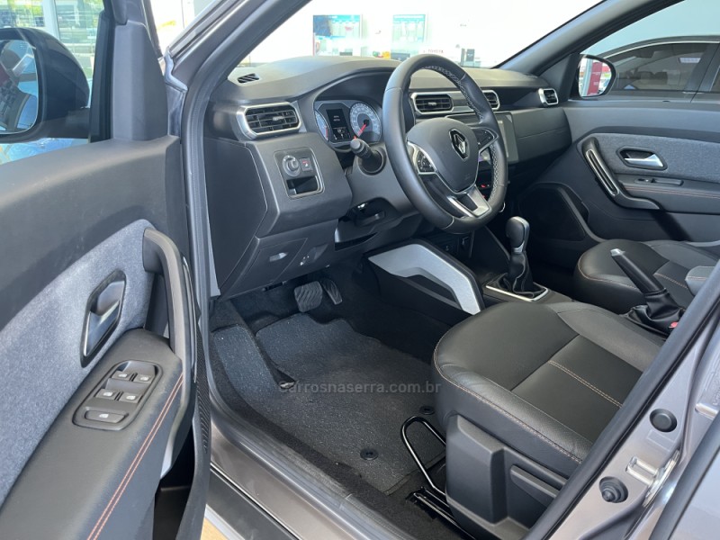 DUSTER 1.3 TCE ICONIC PLUS FLEX 4P AUTOMÁTICA - 2025 - TAQUARA