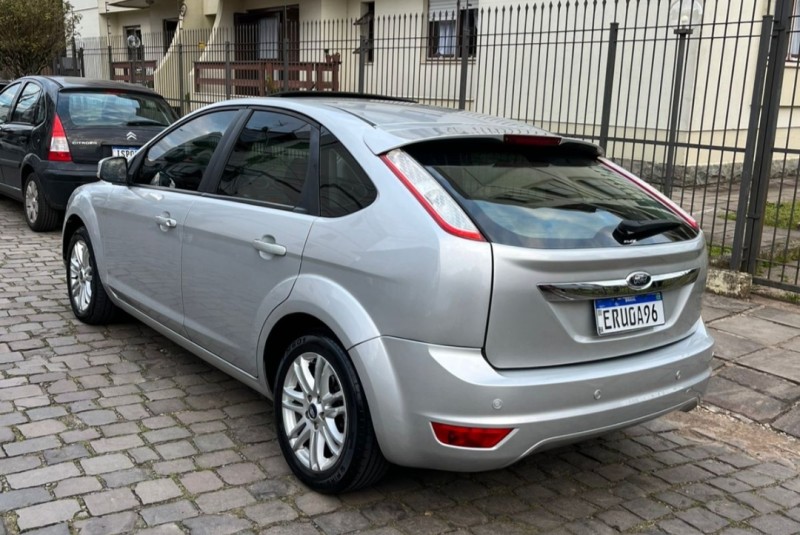 FOCUS 2.0 GHIA 16V FLEX 4P AUTOMÁTICO - 2011 - FARROUPILHA
