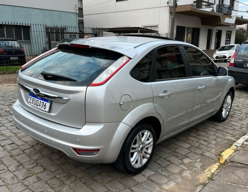 FOCUS 2.0 GHIA 16V FLEX 4P AUTOMÁTICO - 2011 - FARROUPILHA