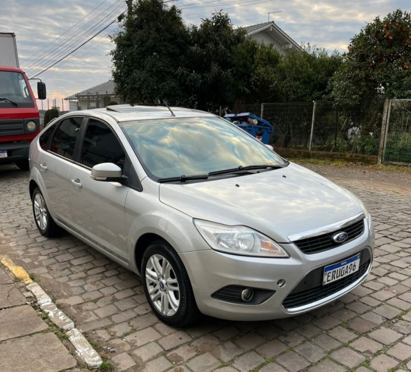 FOCUS 2.0 GHIA 16V FLEX 4P AUTOMÁTICO