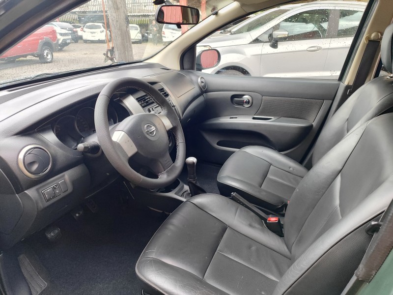 LIVINA 1.6 X-GEAR 16V FLEX 4P MANUAL - 2010 - FARROUPILHA