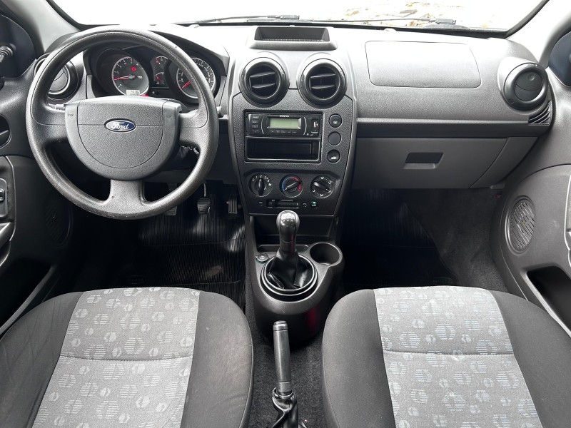 FIESTA 1.0 MPI CLASS HATCH 8V FLEX 4P MANUAL - 2012 - TRêS COROAS