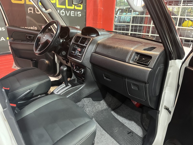 PAJERO TR4 2.0 4X2 16V 140CV FLEX 4P AUTOMÁTICO - 2015 - CAXIAS DO SUL