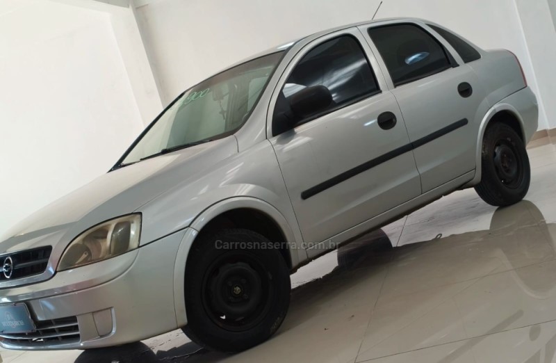 corsa 1.0 mpfi joy sedan 8v gasolina 4p manual 2003 caxias do sul