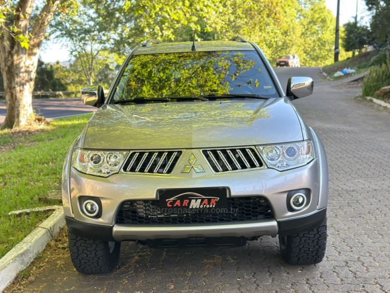 PAJERO DAKAR 3.2 4X4 16V 7 LUGARES TURBO INTERCOOLER DIESEL 4P AUTOMÁTICO - 2013 - DOIS IRMãOS