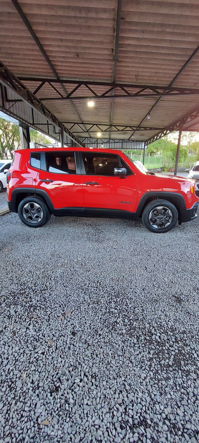 RENEGADE 1.8 16V FLEX 4P AUTOMÁTICO - 2016 - BOM PRINCíPIO