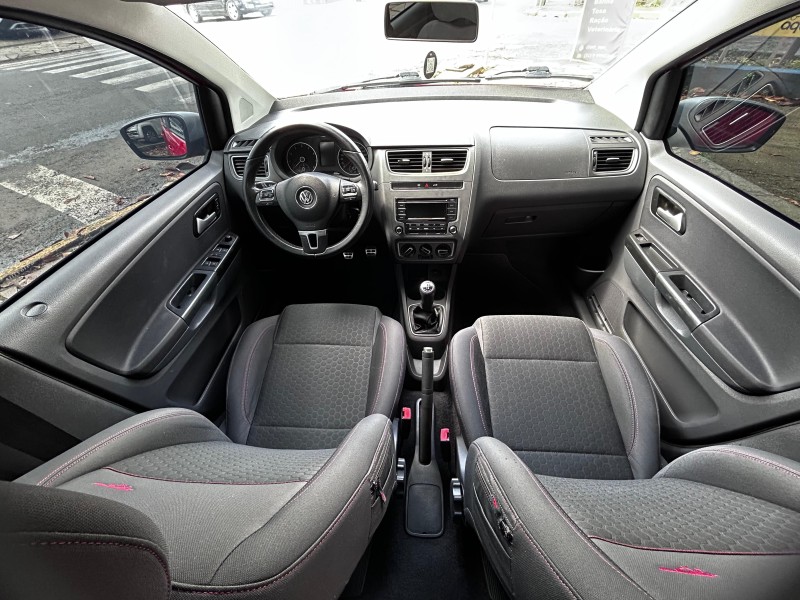 CROSSFOX 1.6 MI FLEX 8V 4P MANUAL - 2014 - TRêS COROAS
