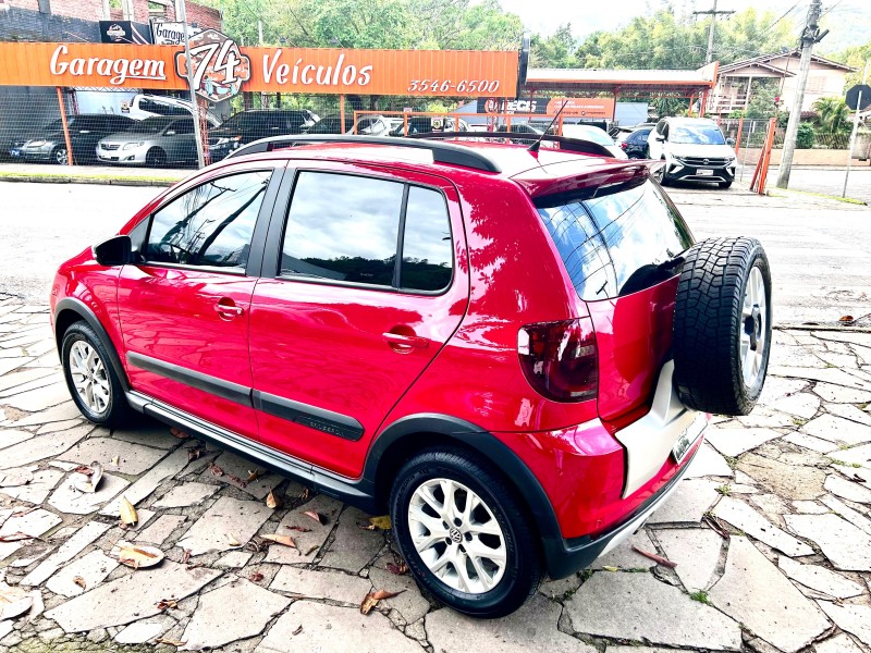 CROSSFOX 1.6 MI FLEX 8V 4P MANUAL - 2014 - TRêS COROAS