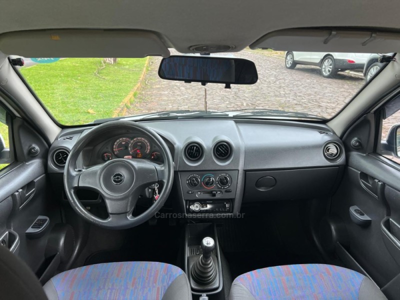 CELTA 1.0 MPFI SPIRIT 8V FLEX 2P MANUAL - 2011 - DOIS IRMãOS