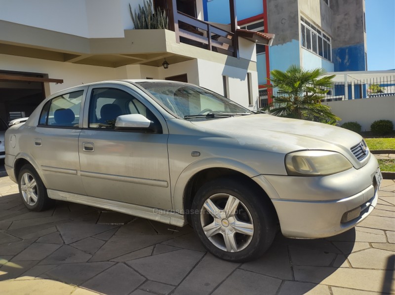 ASTRA 1.8 MPFI MILLENIUM II SEDAN 8V GASOLINA 4P MANUAL - 2001 - CAXIAS DO SUL