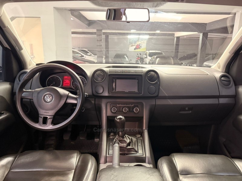 AMAROK 2.0 TRENDLINE 4X4 CD 16V TURBO INTERCOOLER DIESEL 4P MANUAL - 2012 - CAXIAS DO SUL