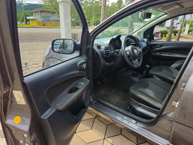 UNO 1.0 EVO ATTRACTIVE 8V FLEX 4P MANUAL - 2020 - BOM PRINCíPIO
