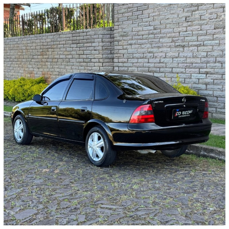 VECTRA 2.0 MPFI GLS 8V GASOLINA 4P MANUAL - 1997 - CAMPO BOM