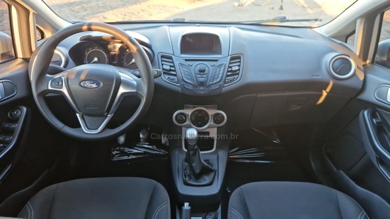 FIESTA 1.6 SE HATCH 16V FLEX 4P MANUAL - 2015 - VACARIA