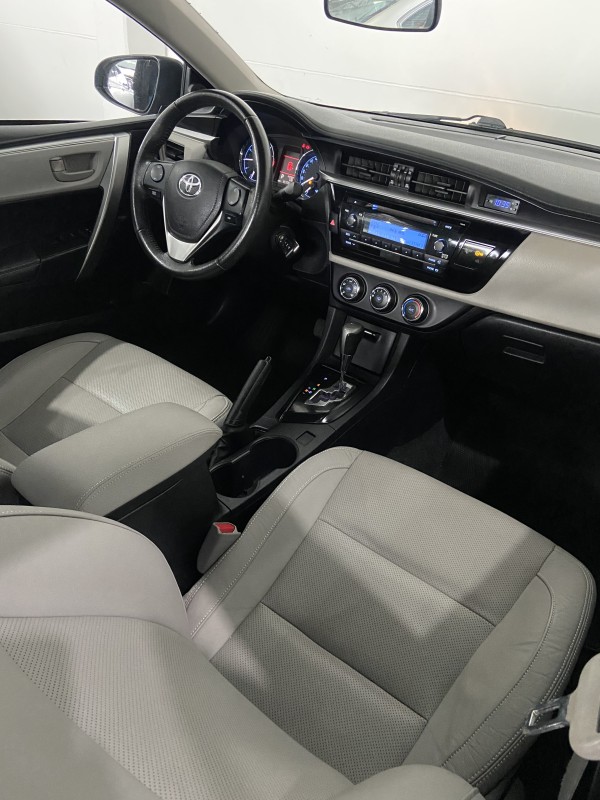 COROLLA 1.8 GLI 16V FLEX 4P AUTOMÁTICO - 2016 - FARROUPILHA