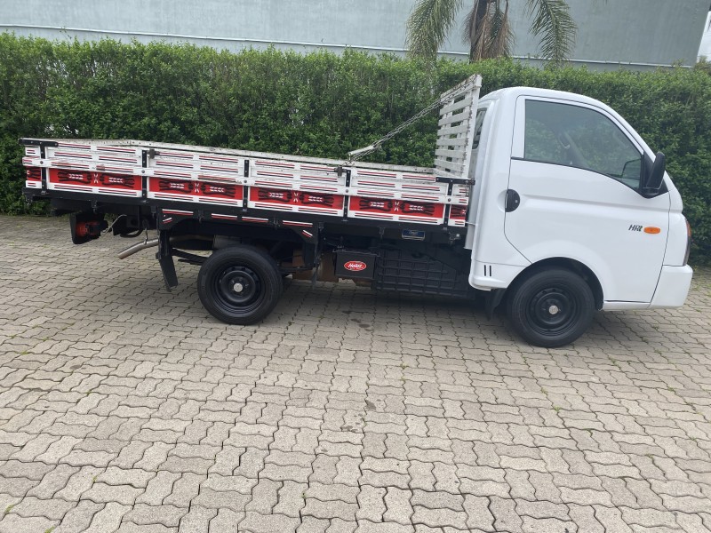 HR 2.5 LONGO COM CAÇAMBA 4X2 16V 130CV TURBO INTERCOOLER DIESEL 2P MANUAL - 2018 - CAXIAS DO SUL