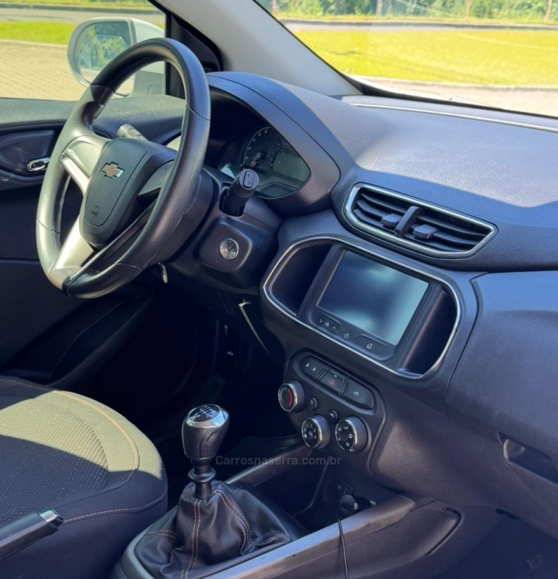 ONIX 1.4 MPFI LT 8V FLEX 4P MANUAL - 2013 - IVOTI