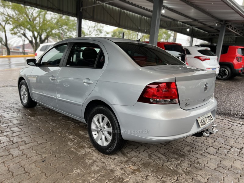 VOYAGE 1.6 MI TREND 8V FLEX 4P MANUAL - 2012 - BOM PRINCíPIO