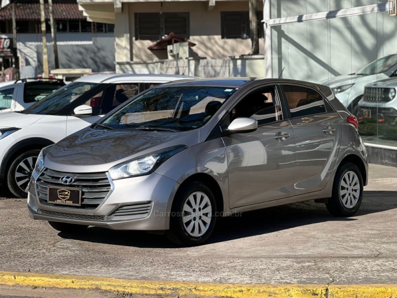 HB20 1.0 COMFORT PLUS 12V TURBO FLEX 4P MANUAL - 2017 - MONTENEGRO