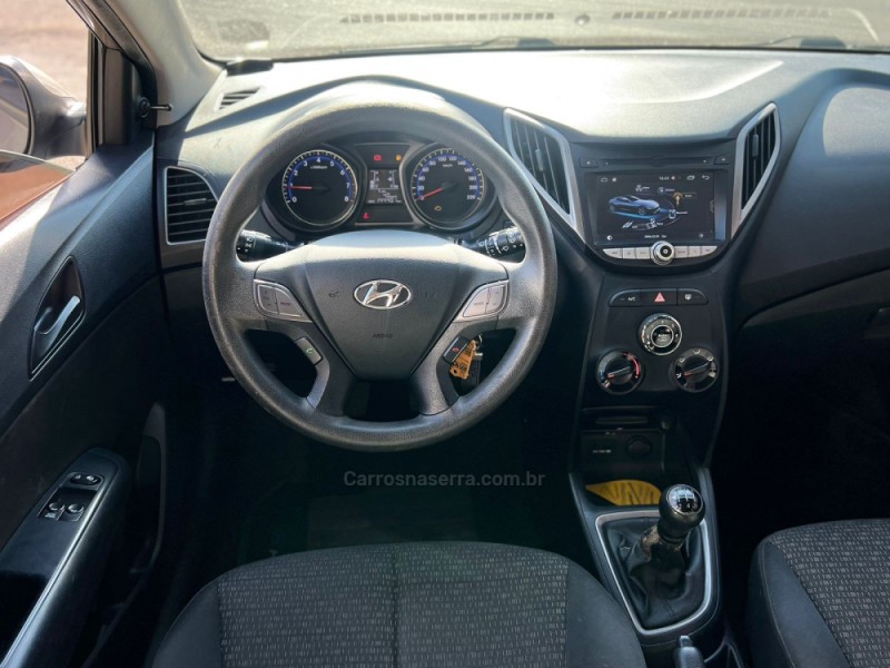 HB20 1.0 COMFORT PLUS 12V TURBO FLEX 4P MANUAL - 2017 - MONTENEGRO