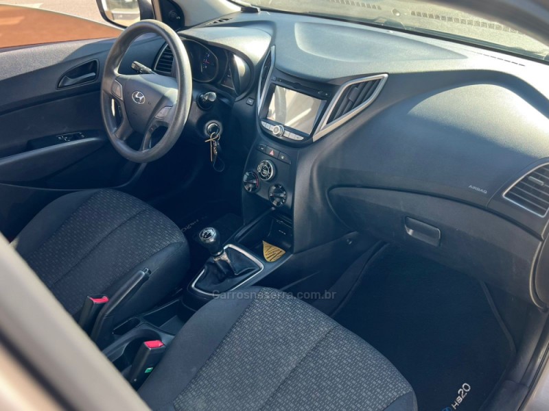 HB20 1.0 COMFORT PLUS 12V TURBO FLEX 4P MANUAL - 2017 - MONTENEGRO
